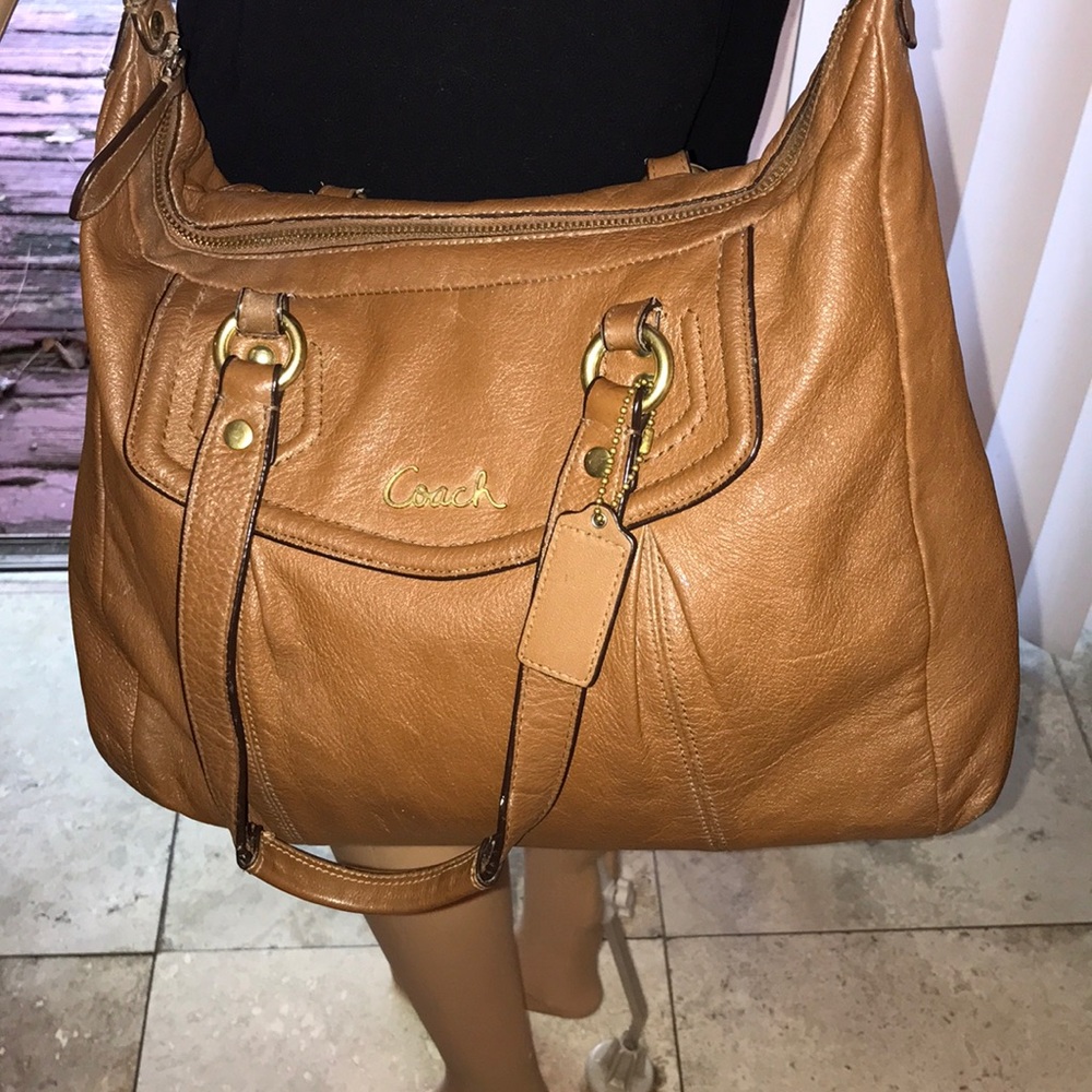 Coach Handbag - Picture 4 of 13